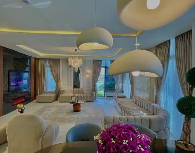 Sophisticated 3 Bedroom Seaview Apartment with Swimming Pool, Balcony(cityview & seaview) & Private Chef on demand